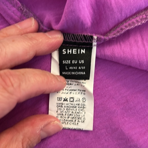 Shein Lavender Flowy Ruffle Sleeve Classic V-Neck Short Sleeve Top Size Large - Picture 4 of 5
